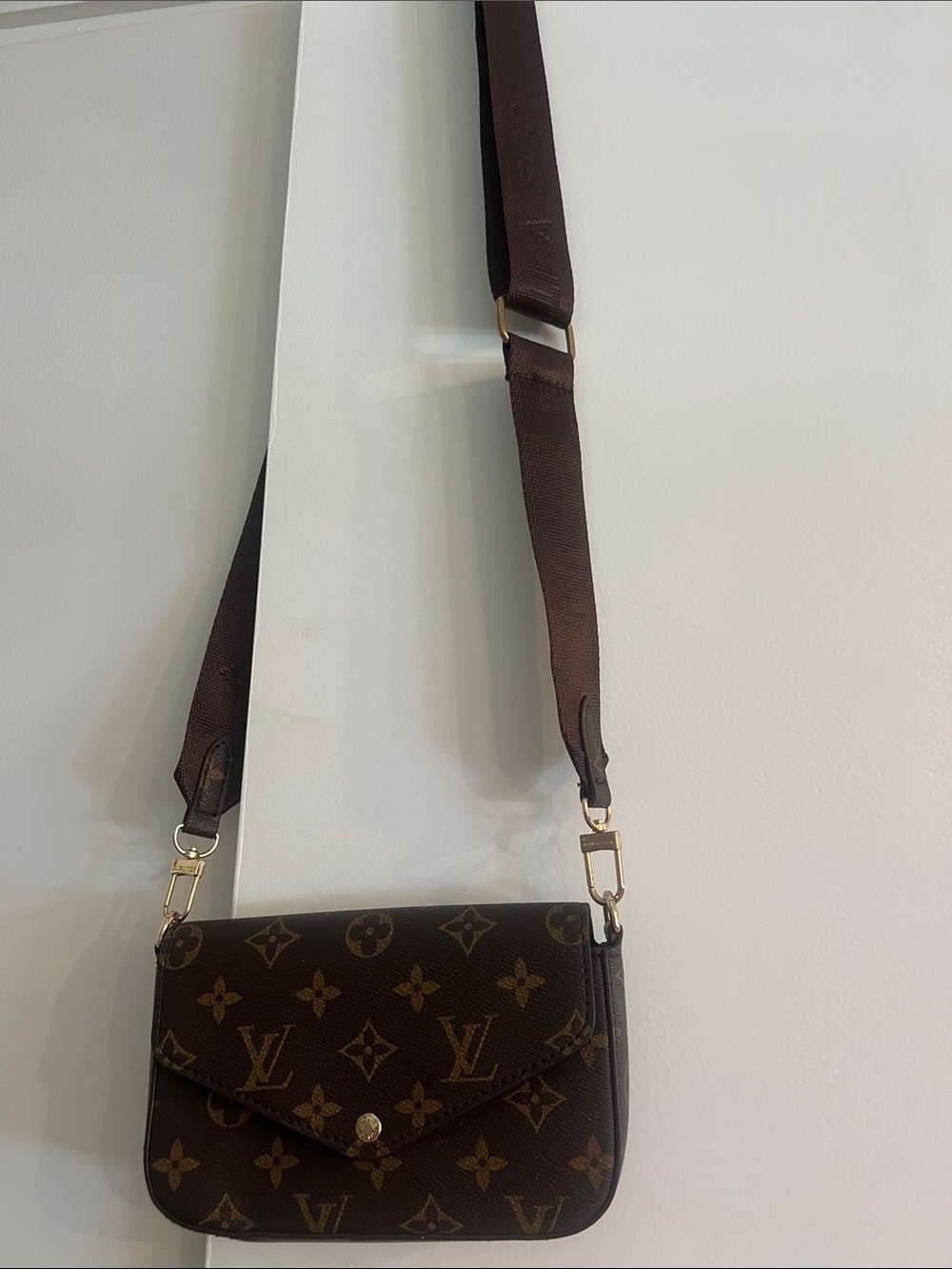 Louis Vuitton Monogram Envelope Crossbody - Brown with Gold Hardware